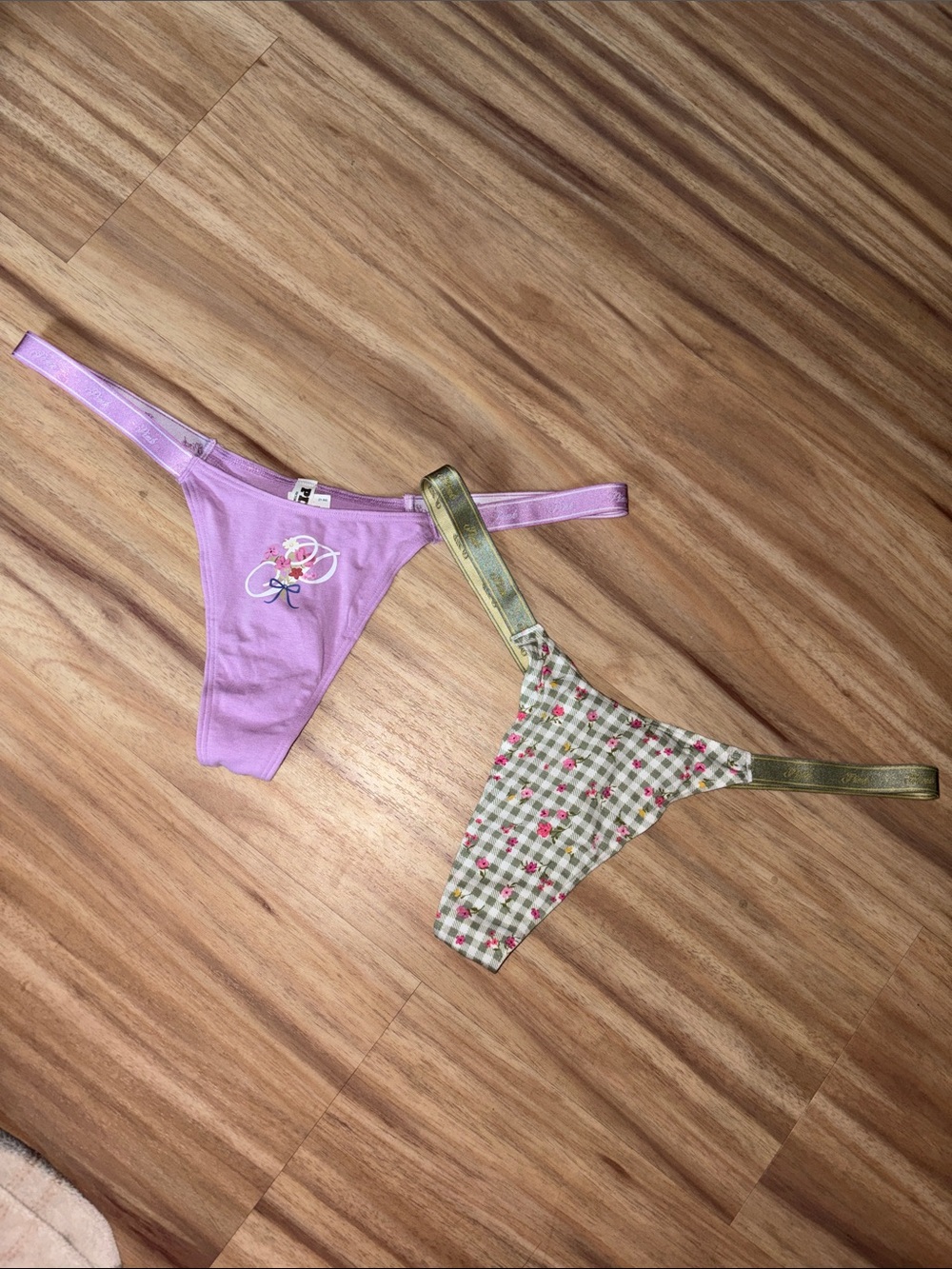 VS PINK Floral & Lavender Thong bundle